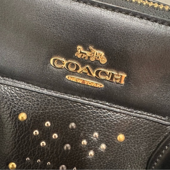 Coach Large Bennett Satchel Signature Canvas With Rivets F31429 - Picture 5 of 12